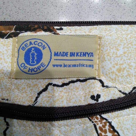 BOH Kenya- Tablet Cover- NWOT - Picture 2 of 6